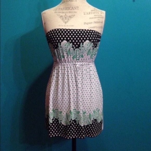 strapless polka dot floral top - Picture 2 of 3